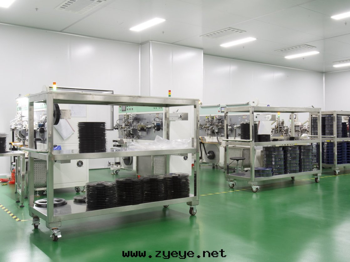 吸塑生(shēng)産設備